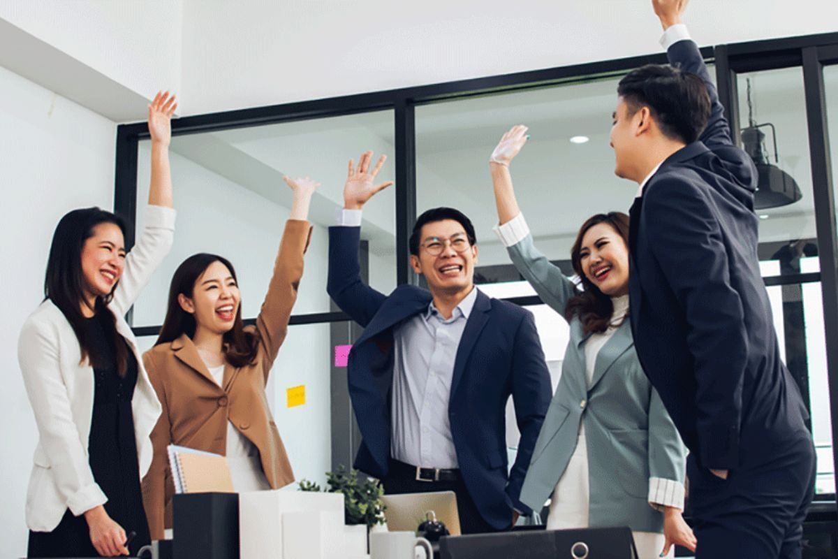 The Collaborative Edge: Psychology and Strategy for High-Performing Teams