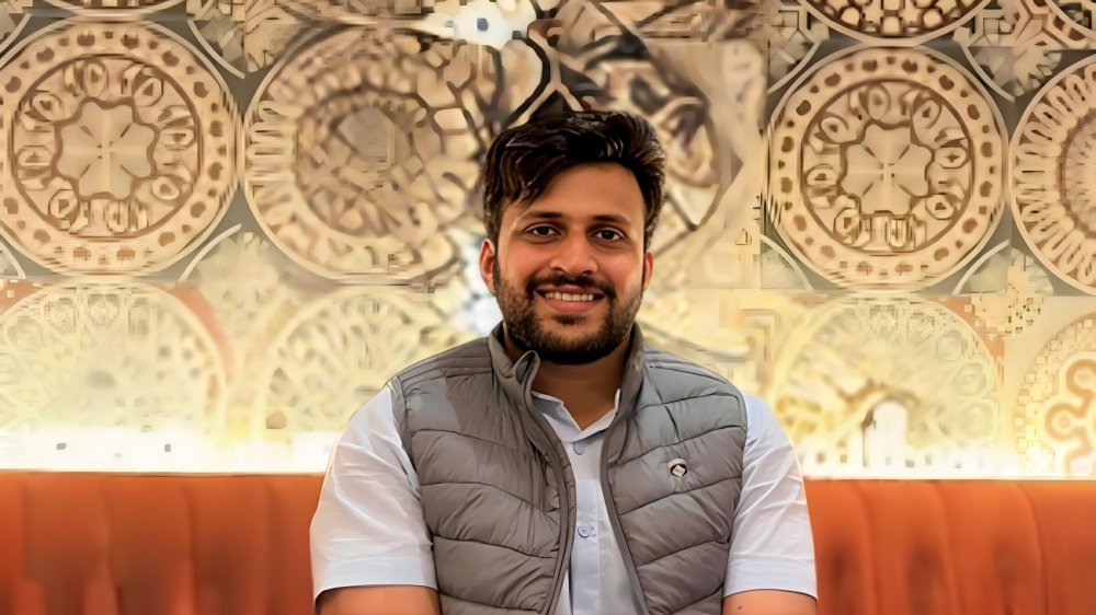 How Jani Pasha Built a 40 Million User Empire, Changing India’s Small Towns Forever!